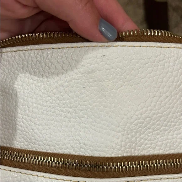Dooney & Bourke Pebble Grain Crossbody - Picture 13 of 13